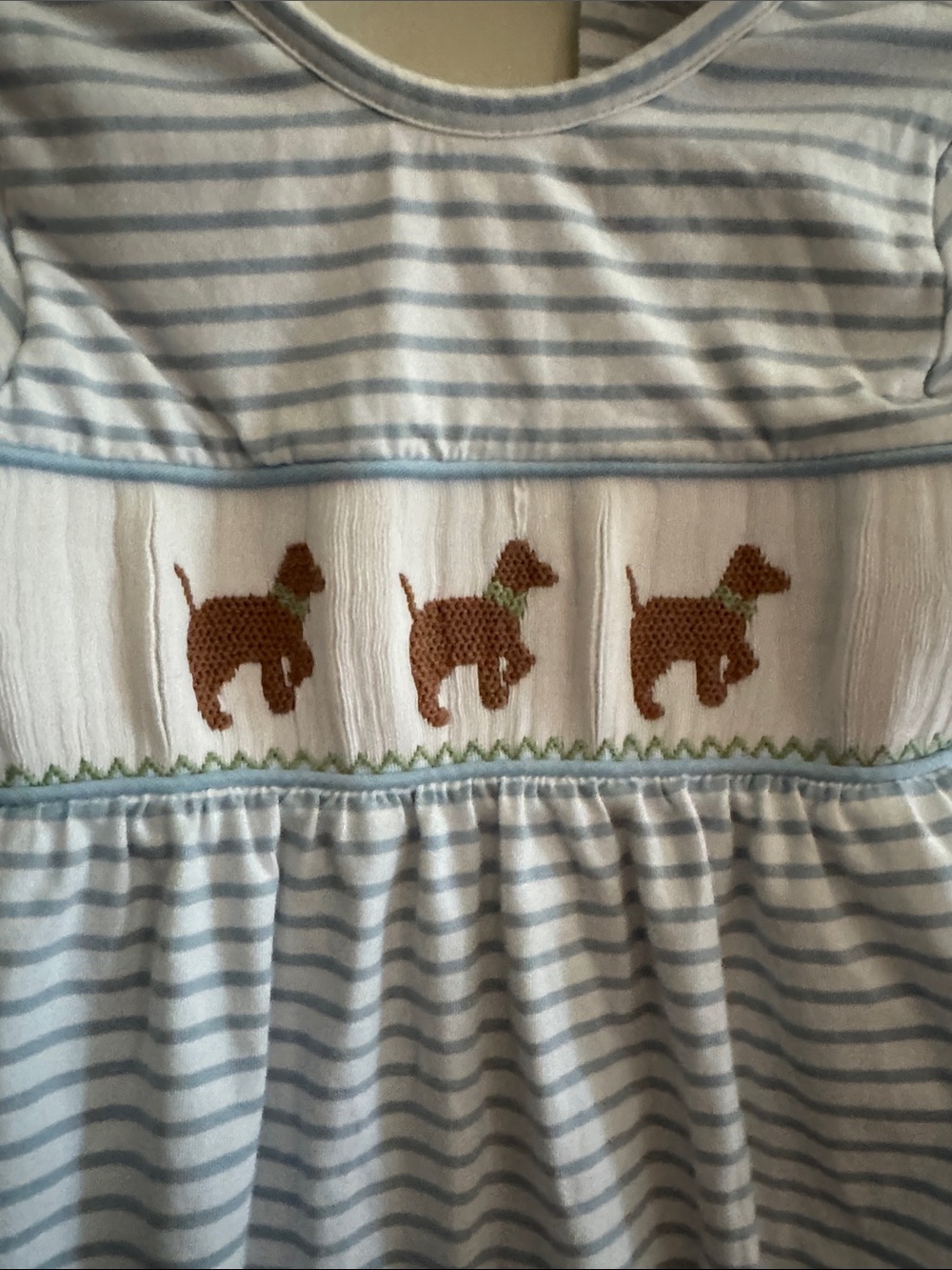 Puppy Present Smocked Romper by Stitchy Fish 3M - Picture 3 of 5